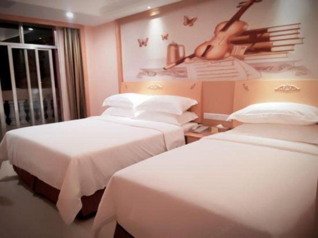 Vienna Classic Hotel Guangdong Yangxi Moon Bay Exterior foto
